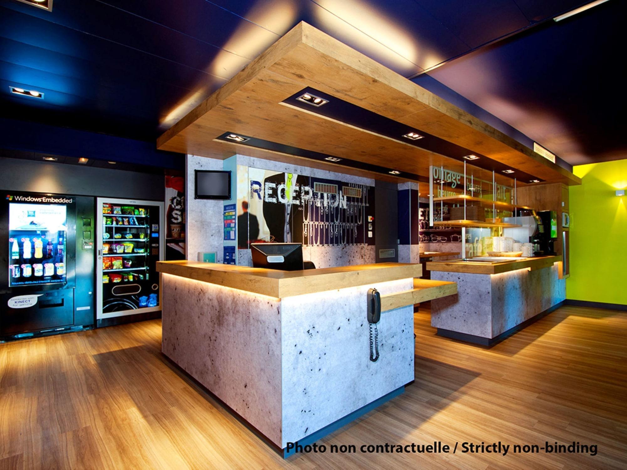 Vista Lobby ibis budget Lille Ronchin