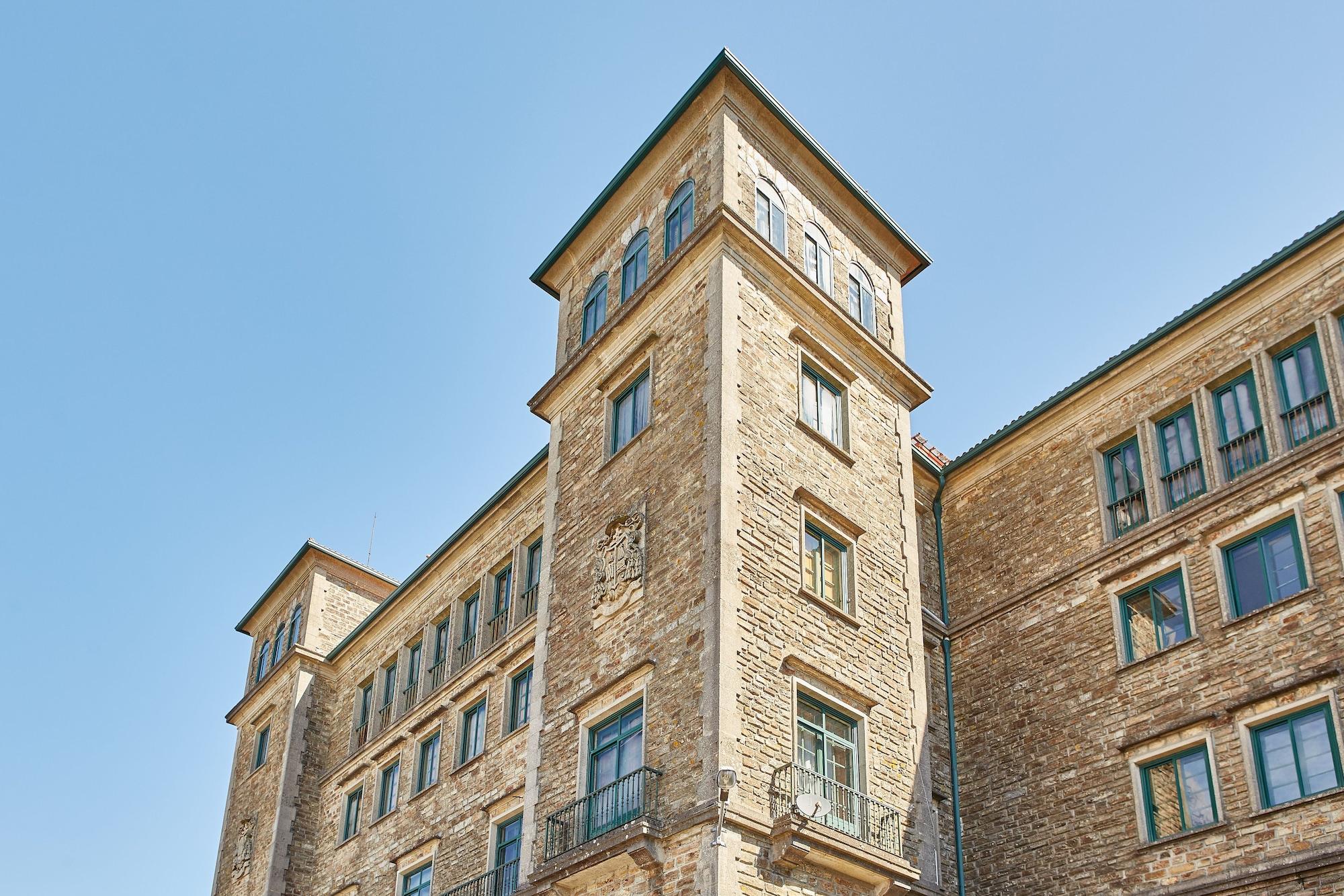 Vista Exterior Albergue Seminario Menor - Hostel