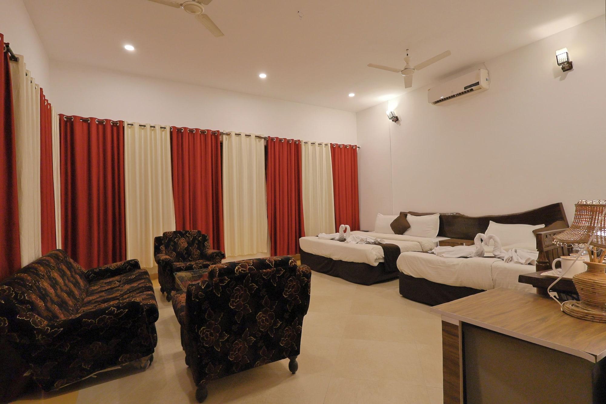 Habitación Nature's Sprout Wildmark Kanha Resort