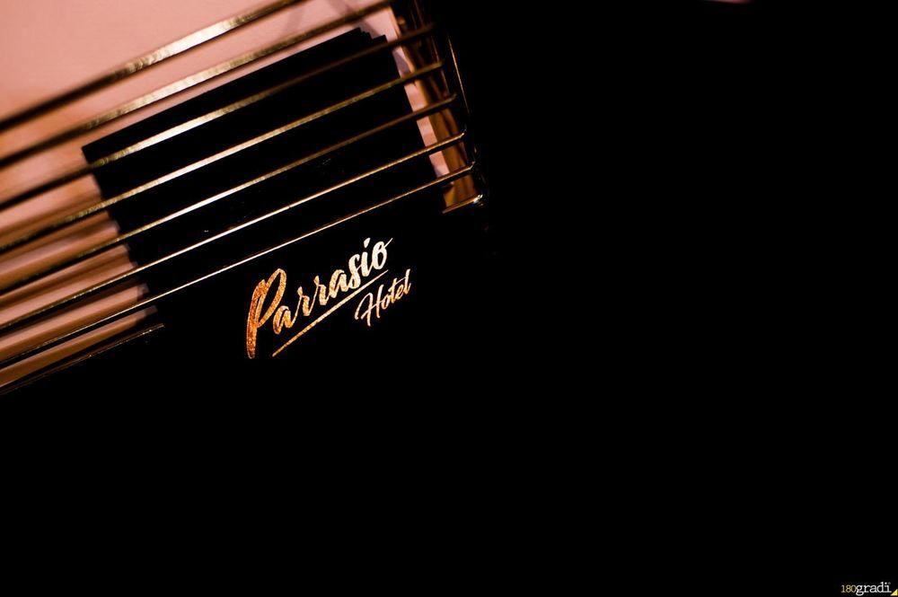 Vista Lobby Parrasio Hotel