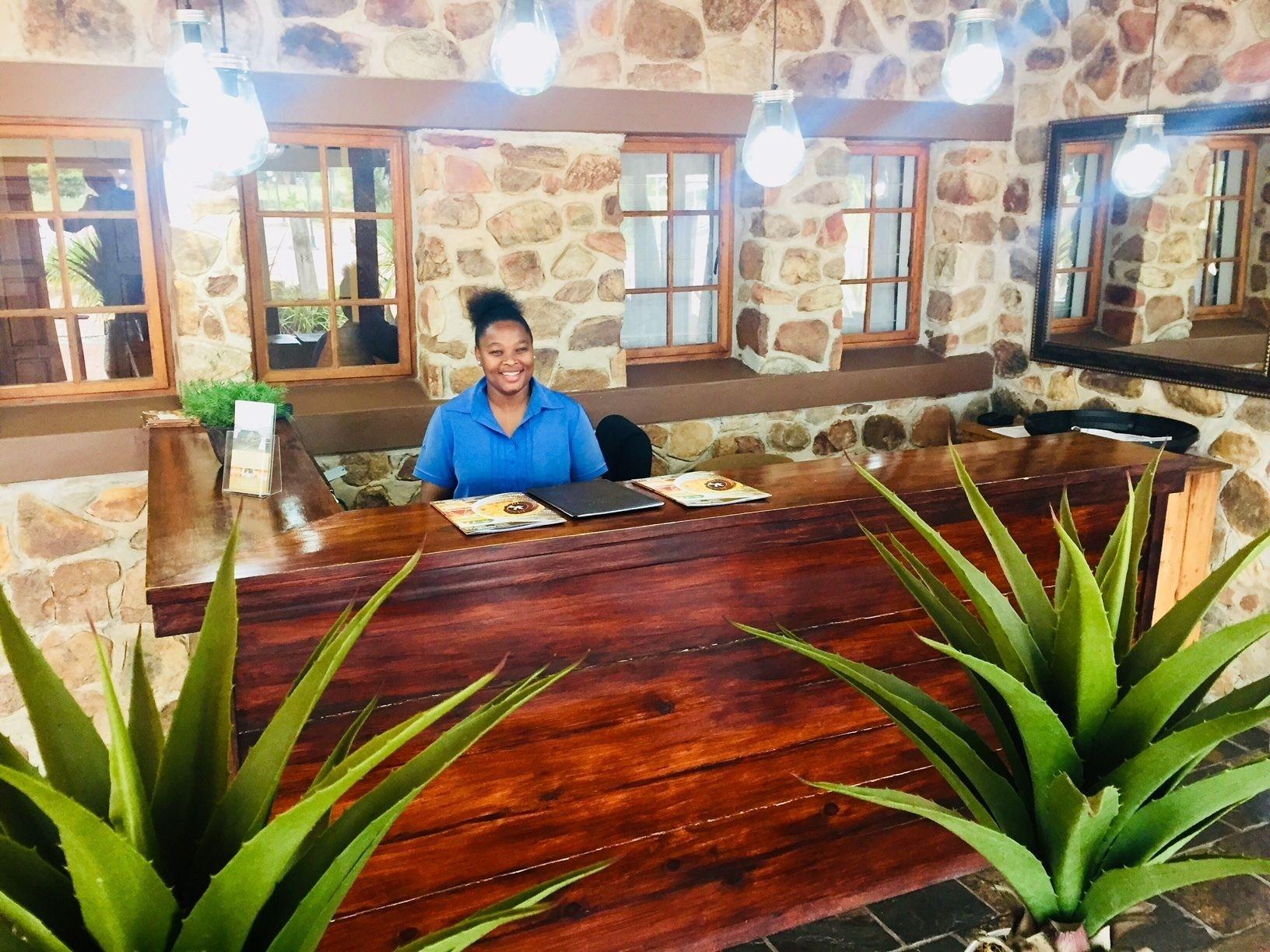 Vista Lobby Mentors Country Estate