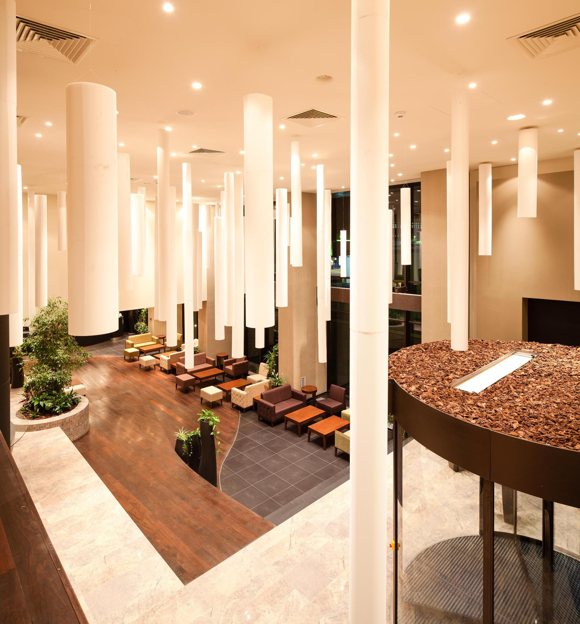 Vista Lobby Kronwell Brasov Hotel