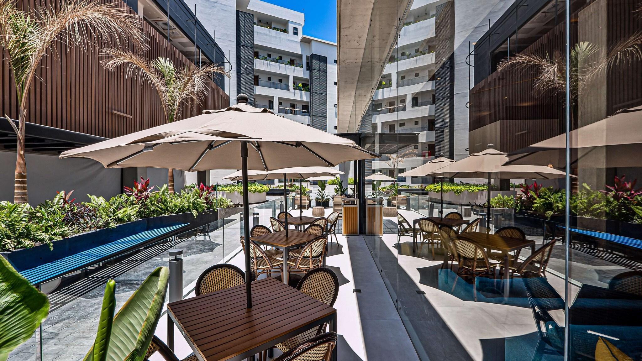 Vista Exterior Hampton Inn By Hilton Nuevo Vallarta