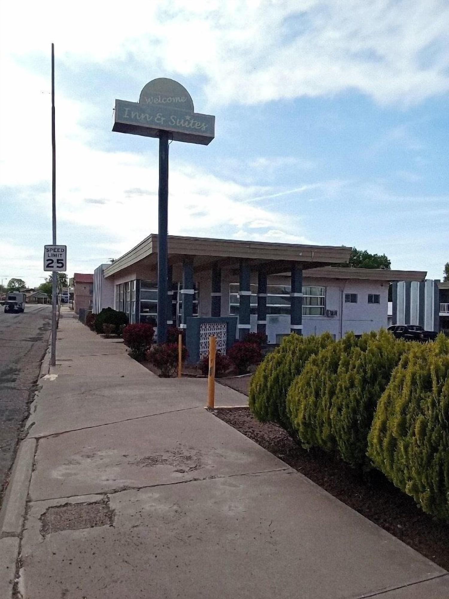 Vista Exterior Welcome Inn and Suites