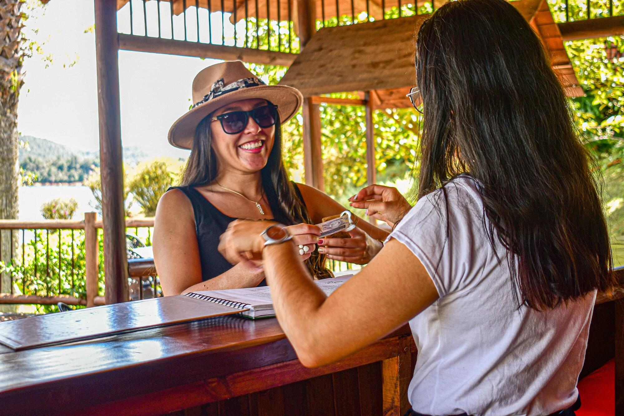 Vista Lobby Isla Guaca