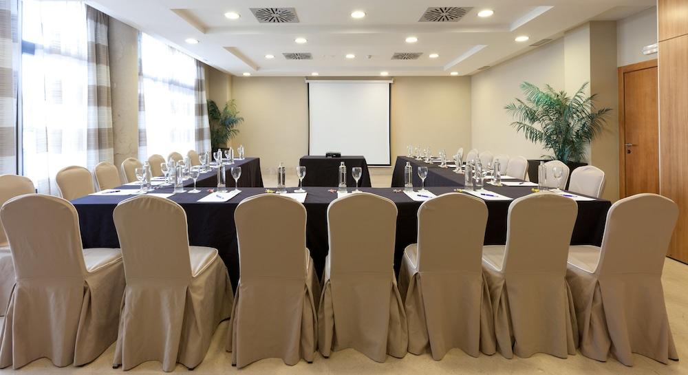 Hotel AVANT TORREJON