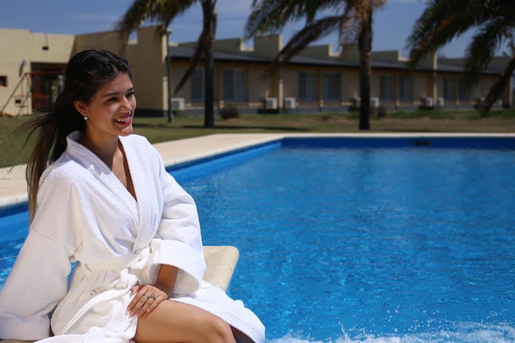 Vista Piscina Howard Johnson by Wyndham Rosario de la Frontera