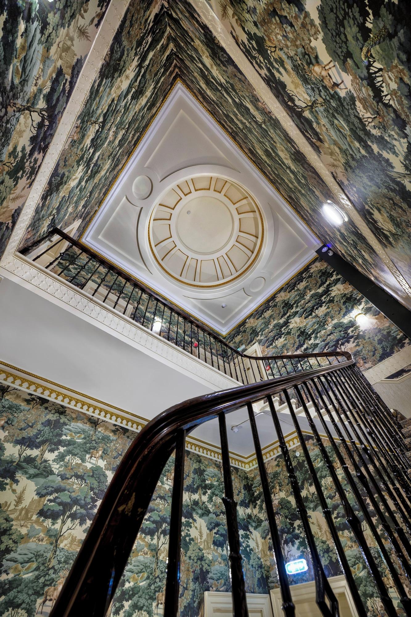 Vista Lobby New Town Hotel