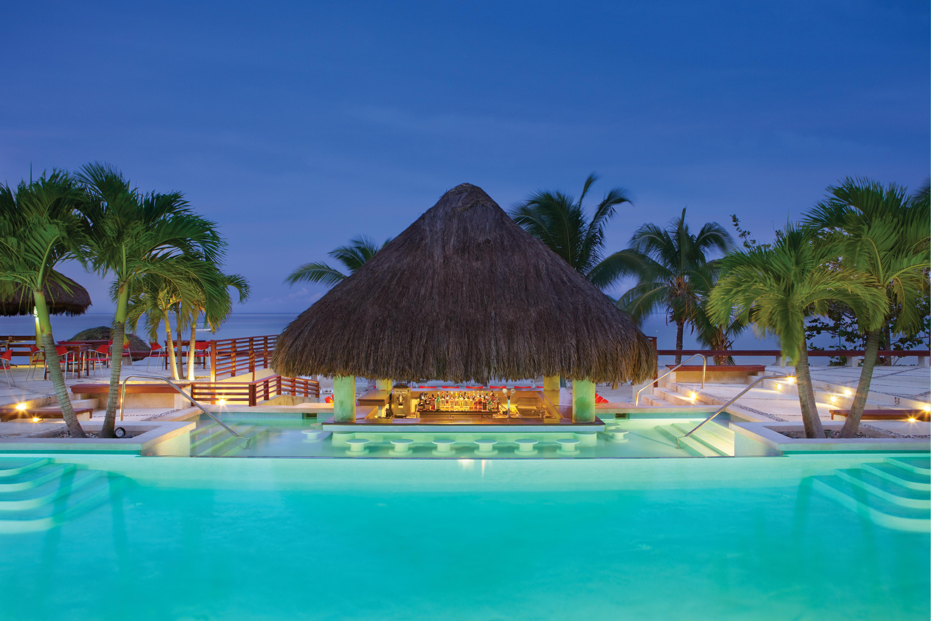Vista Piscina Couples Swept Away All Inclusive