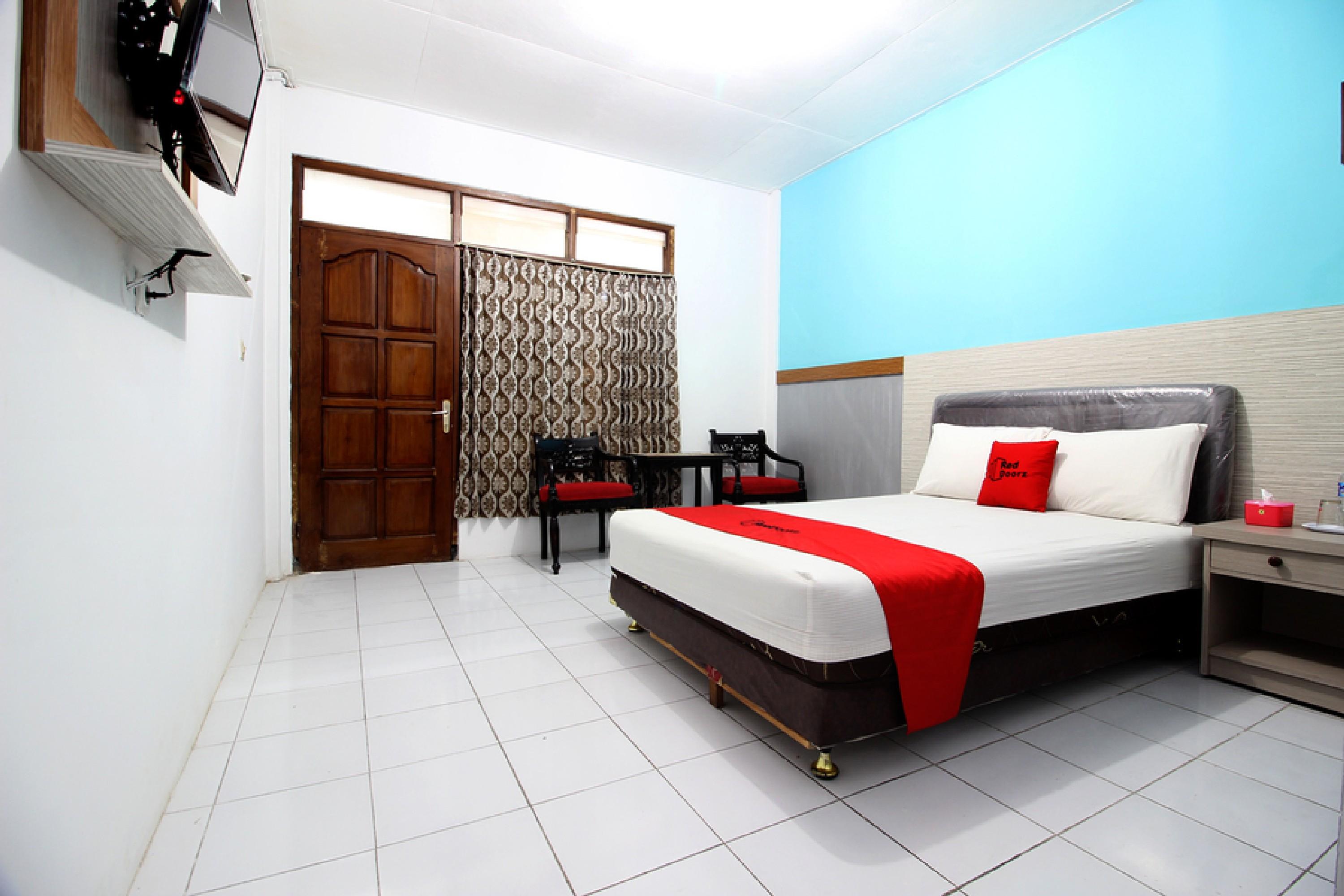 Vista Exterior RedDoorz Plus Syariah near Lempuyangan Station 3