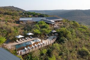 Alojamiento - Rhino Ridge Safari Lodge