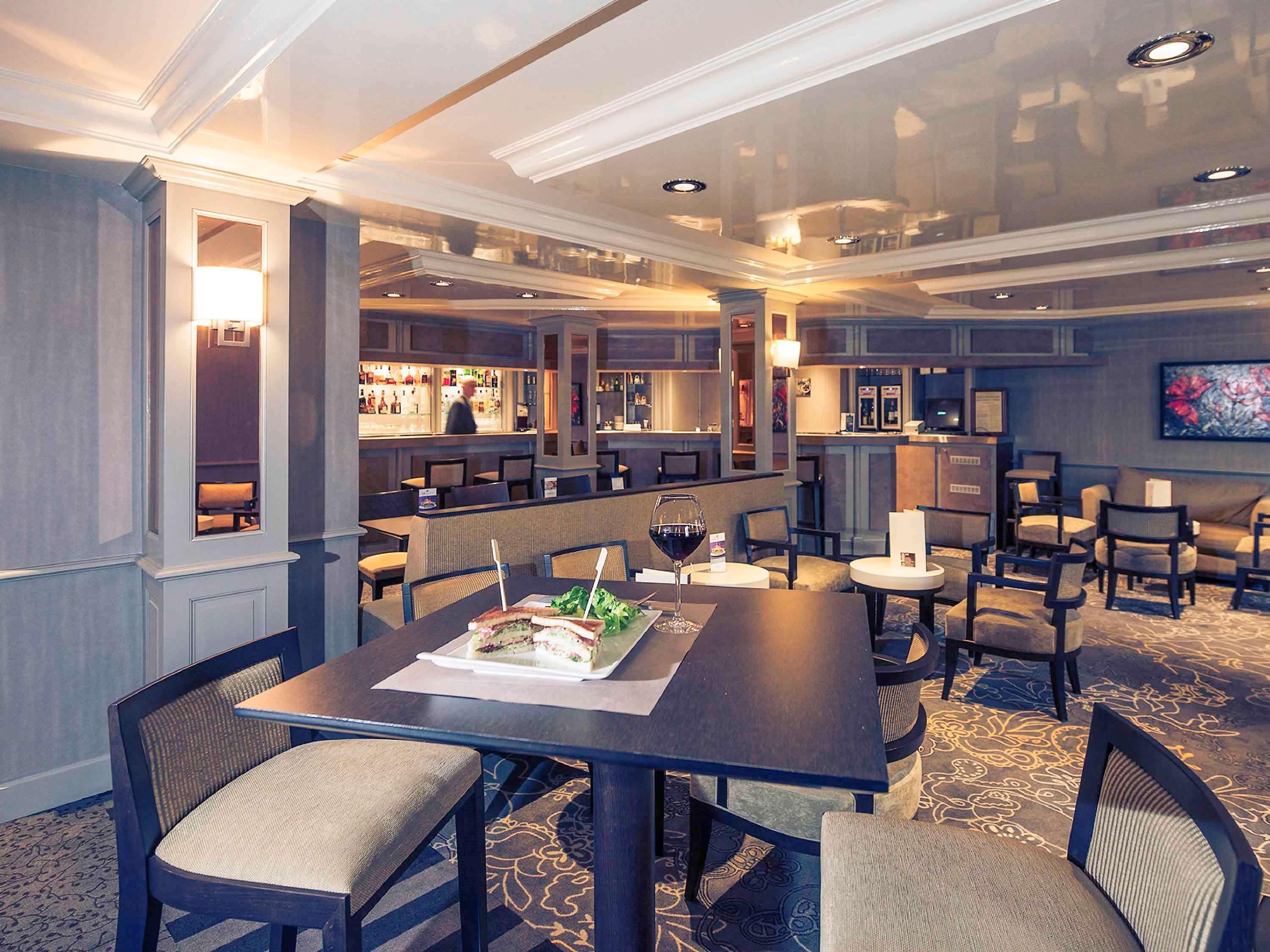Bar/Salón Hôtel Mercure Rouen Centre Champ-de-Mars