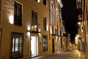 Alojamiento - Hotel Leonor de Aquitania