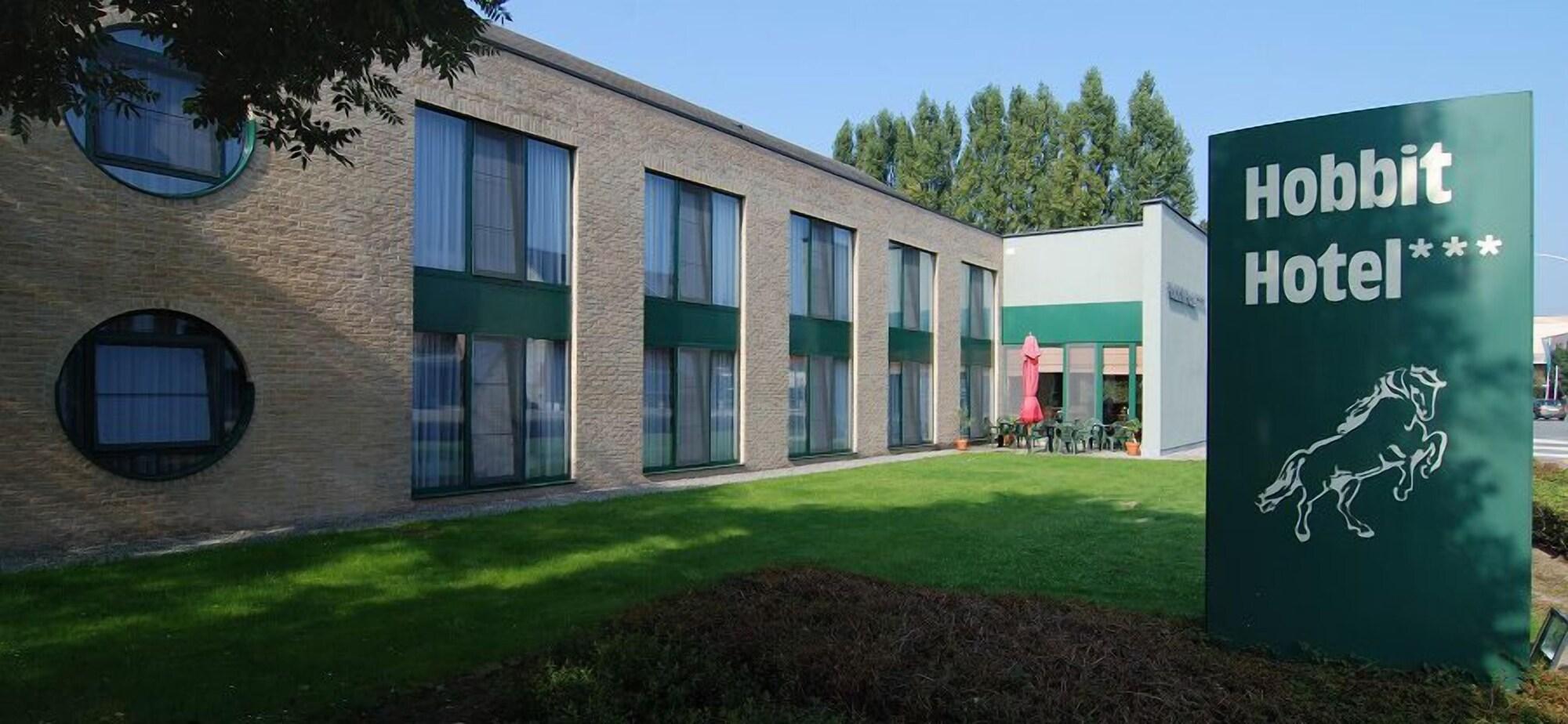 Varios Hobbit Hotel Mechelen