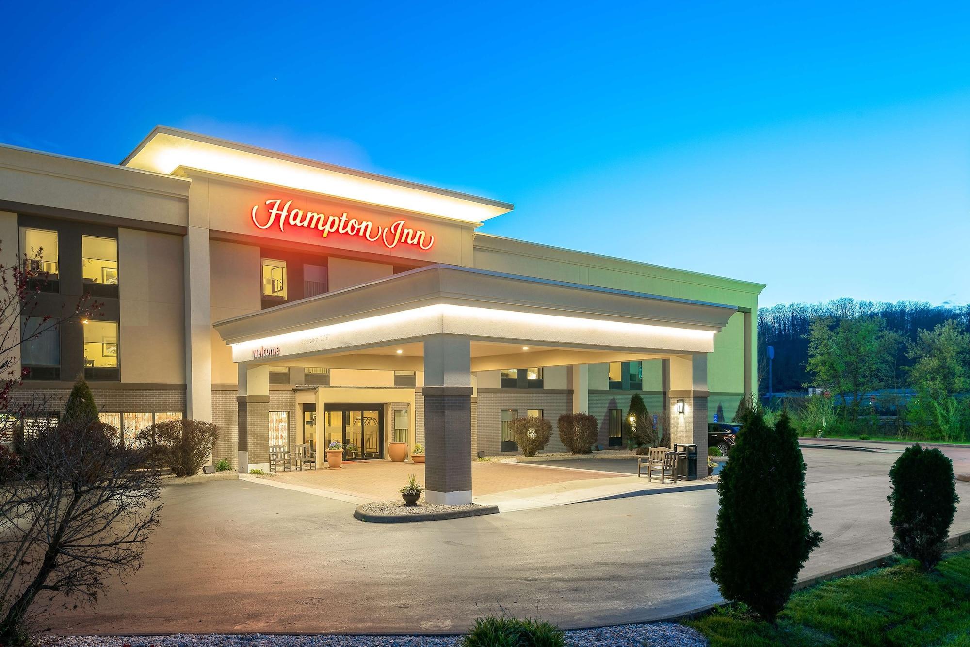 Vista Exterior Hampton Inn Parkersburg-Mineral Wells