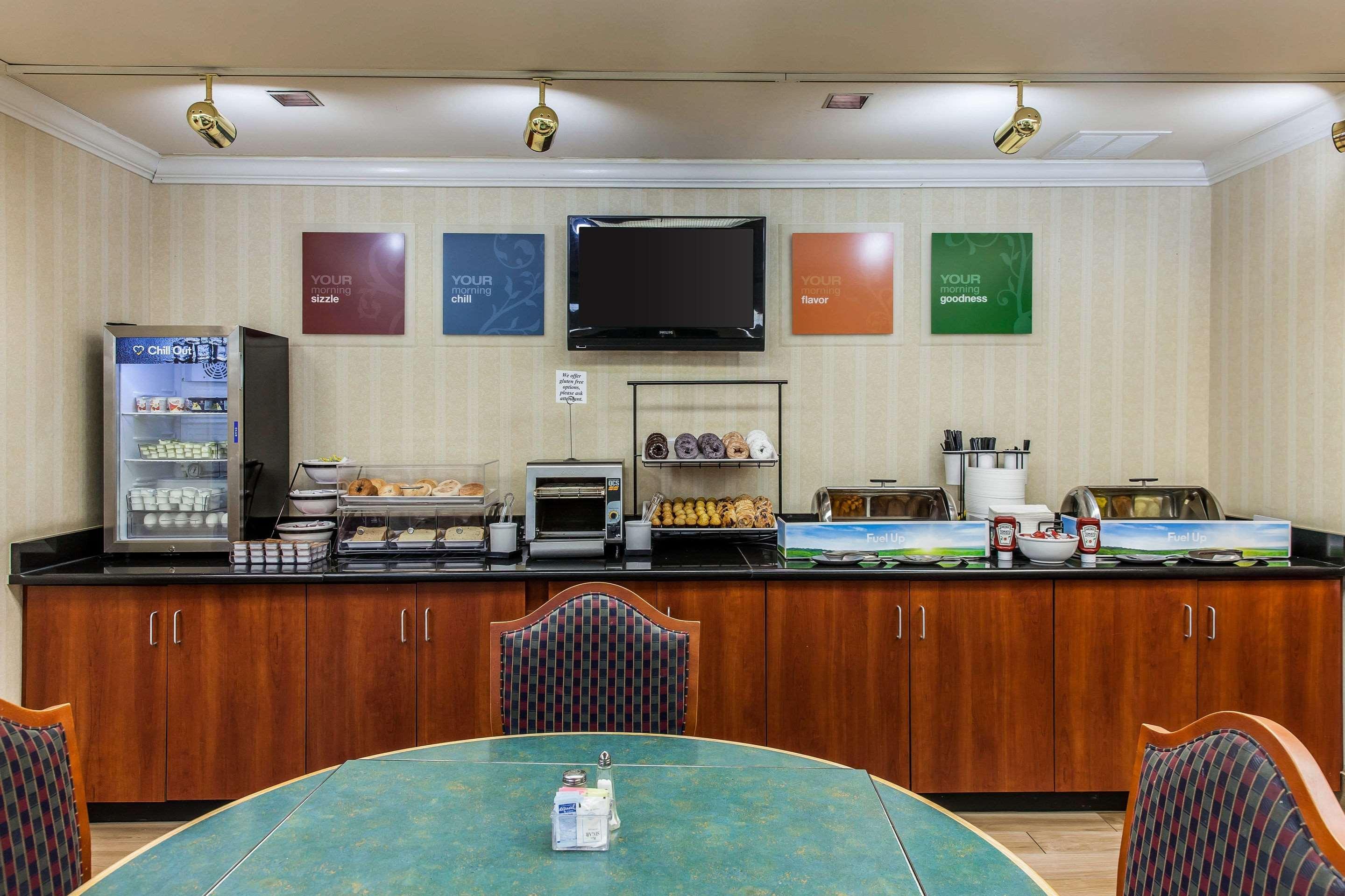 Restaurant Comfort Inn Pentagon City