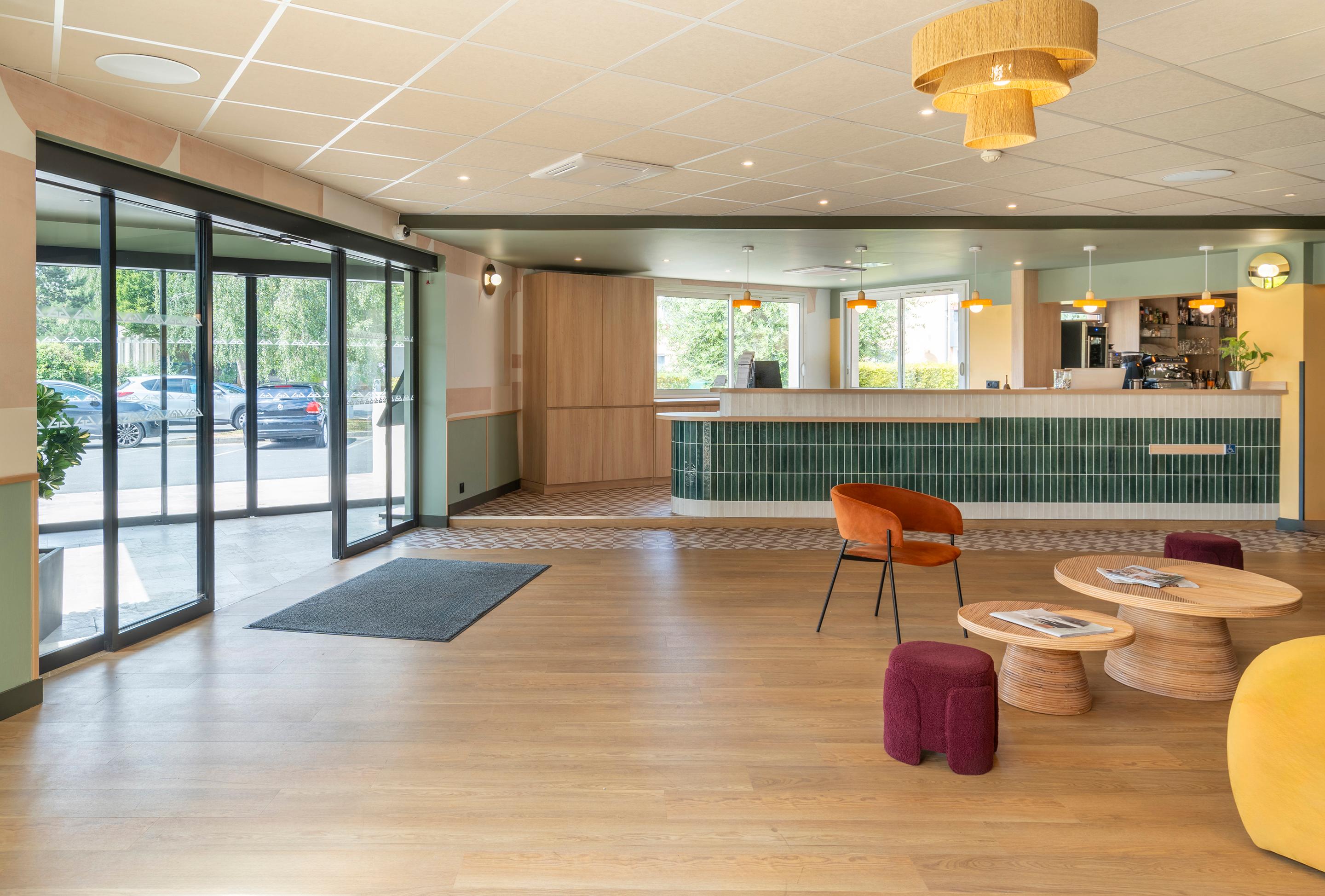 Vista Lobby Sure Hotel by Best Western Caen Mémorial