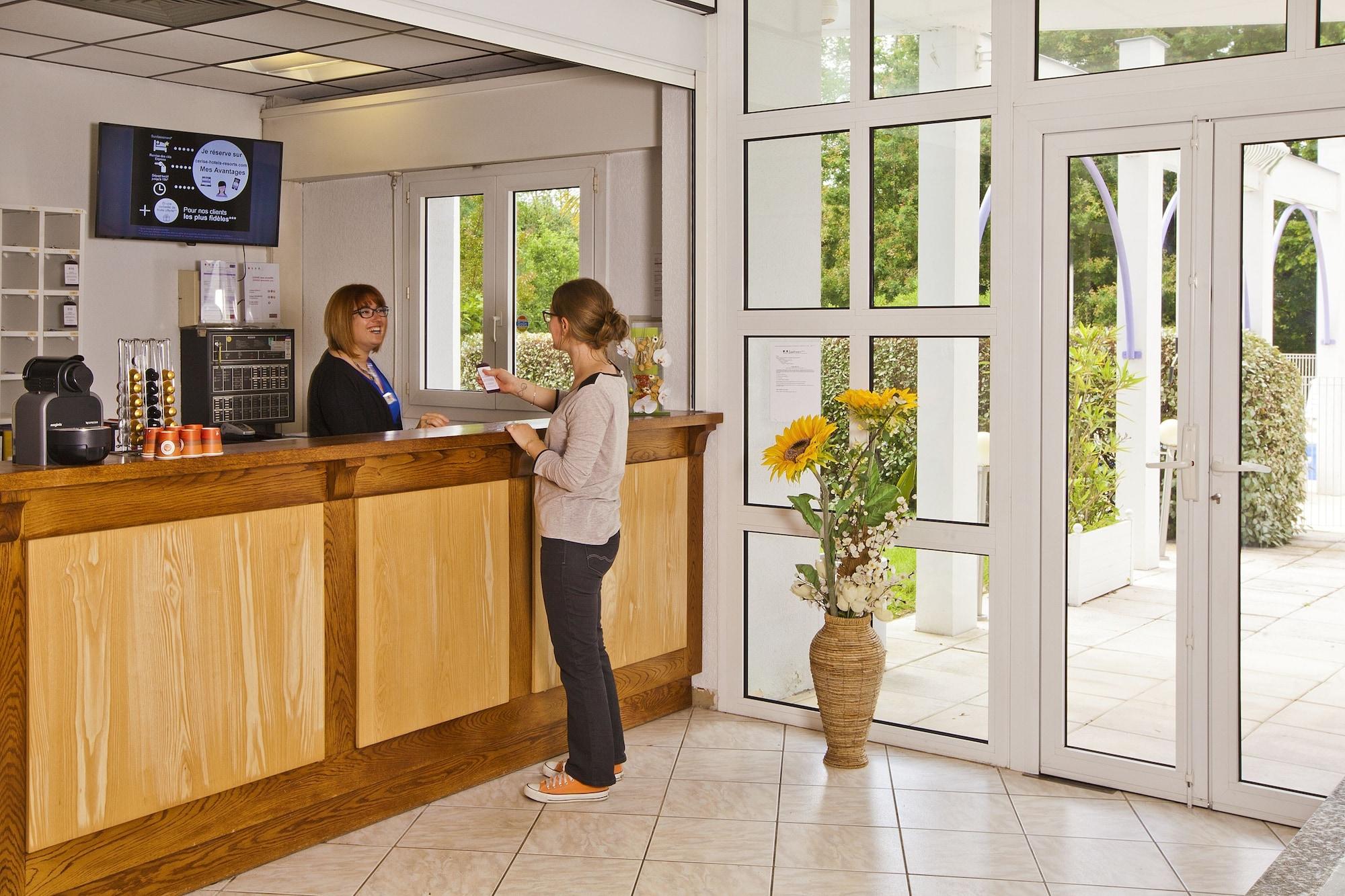 Vista Lobby CERISE Dax - Les Jardins du Lac