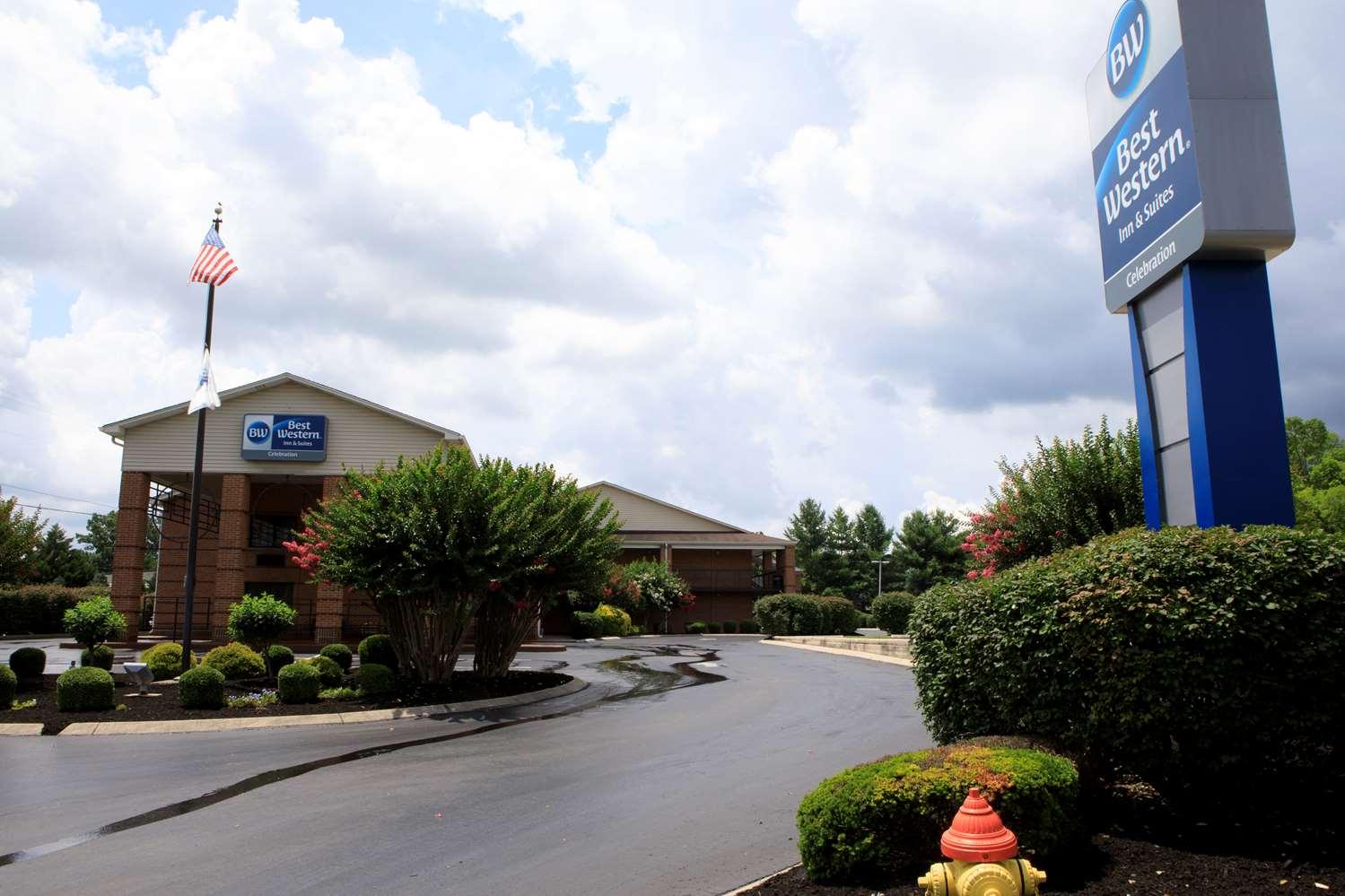 Vista Exterior Best Western Shelbyville Inn and Suites Celebration Inn