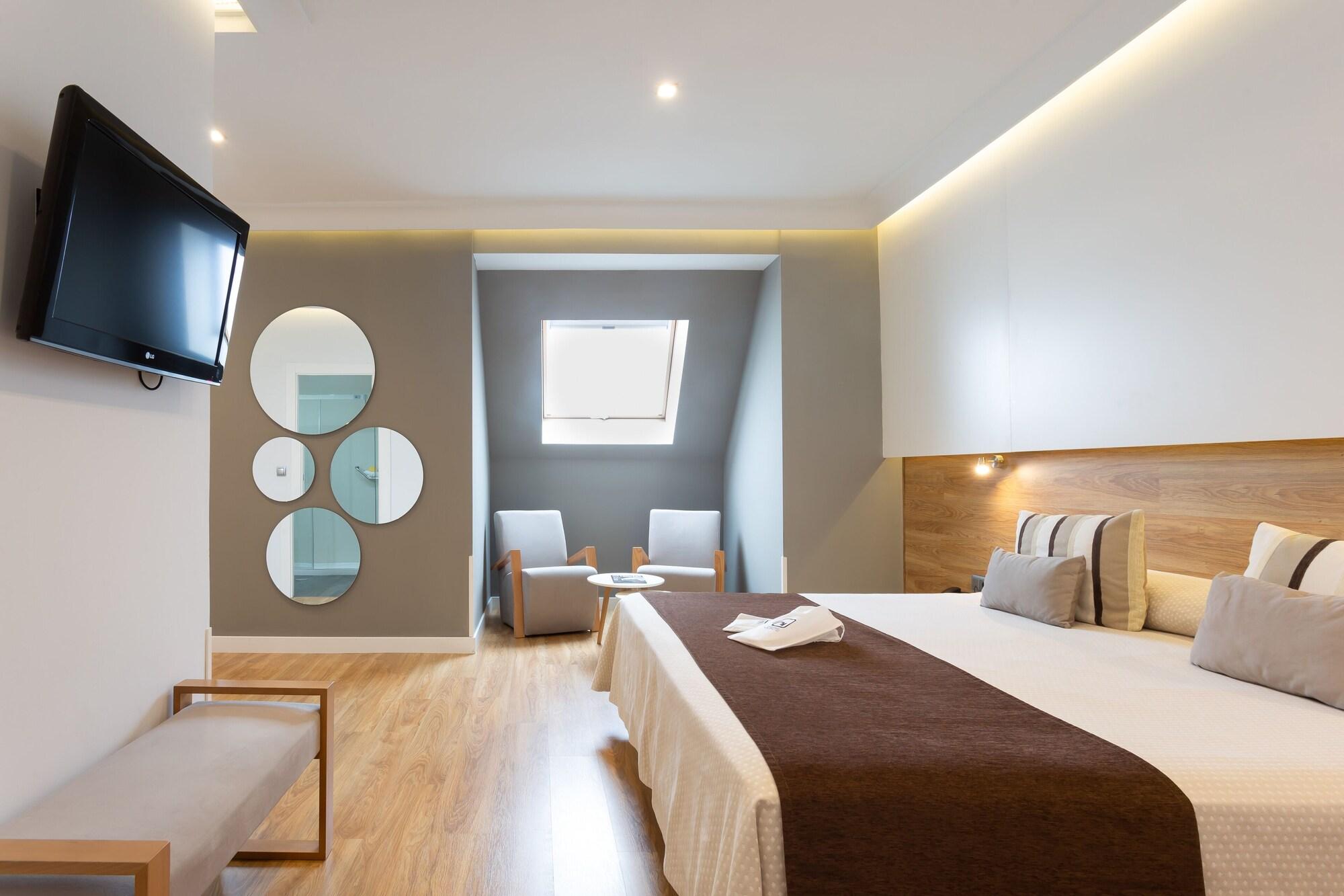 Varios Hotel Monte Carmelo