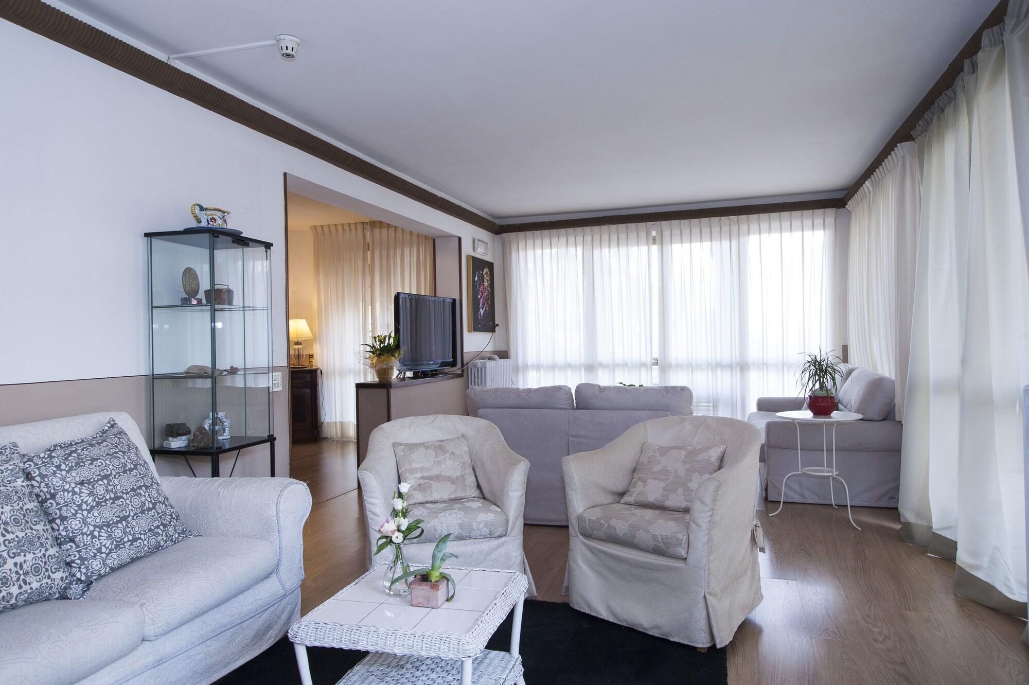 Vista Lobby Hotel Monti