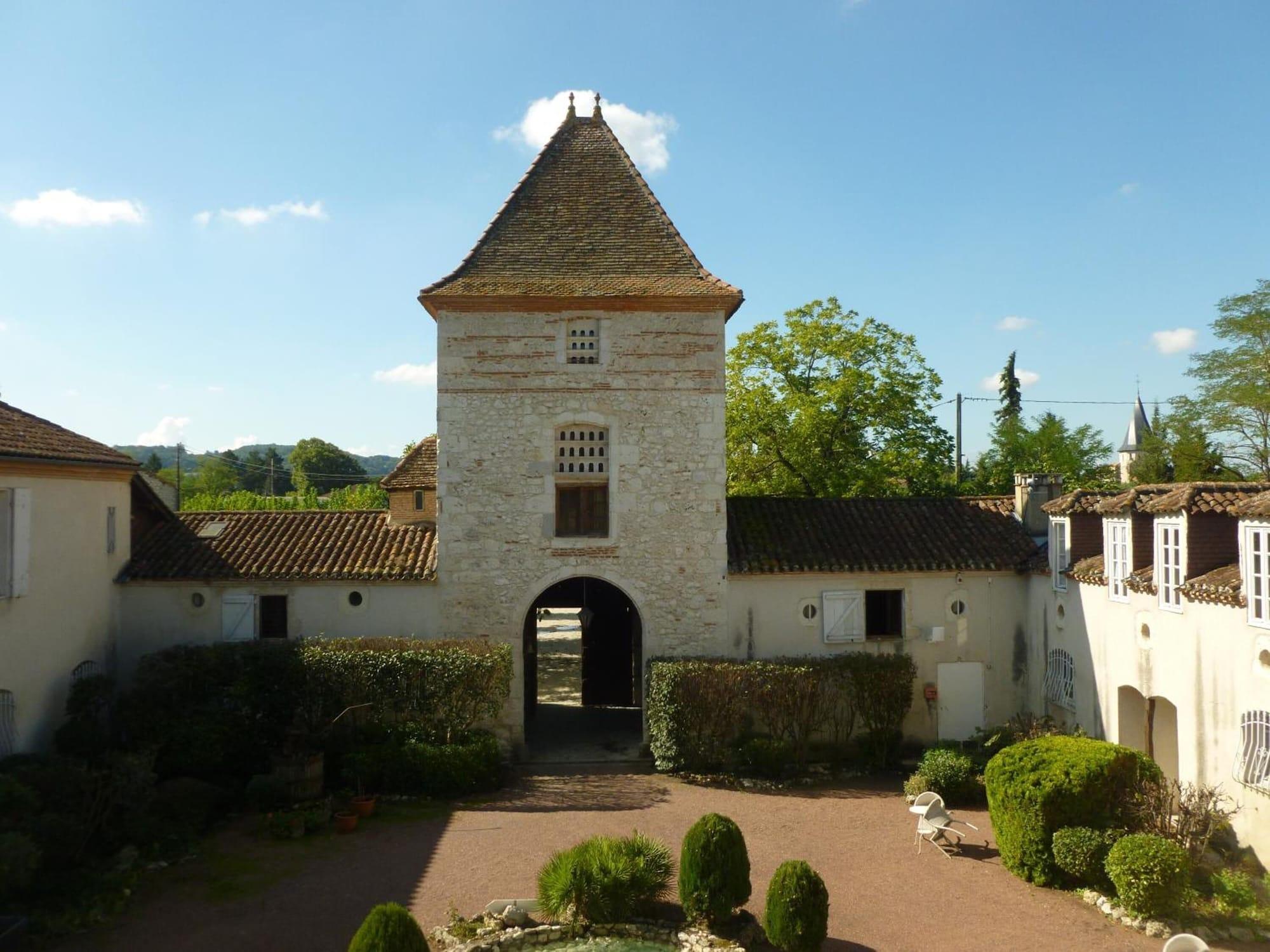 Vista Exterior Le Prince Noir