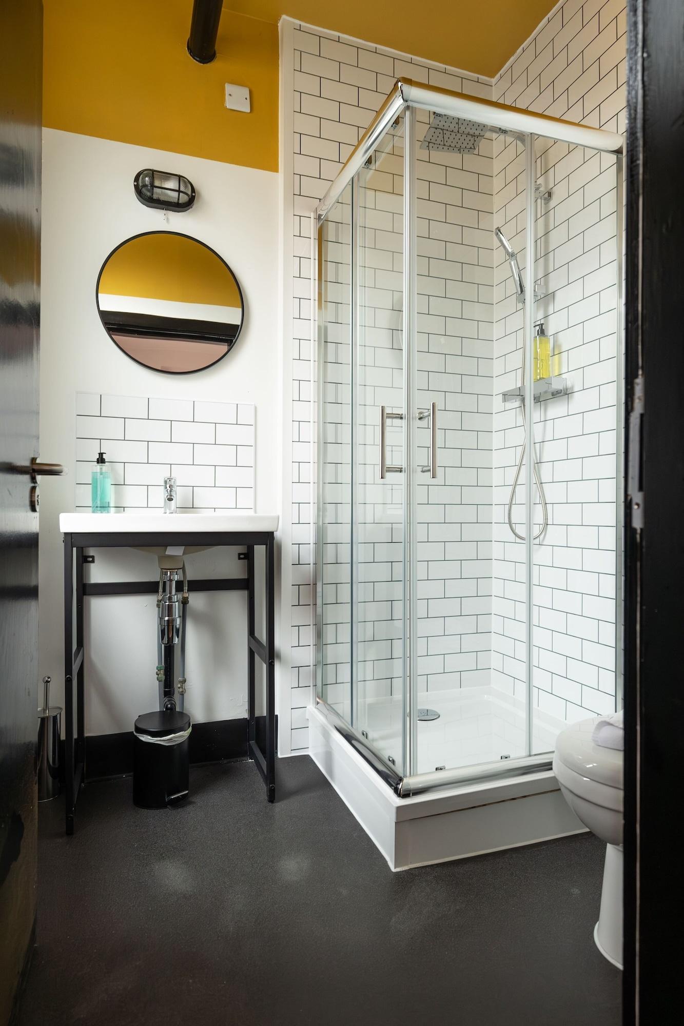 Equipamiento de Habitación Malacuna Manchester