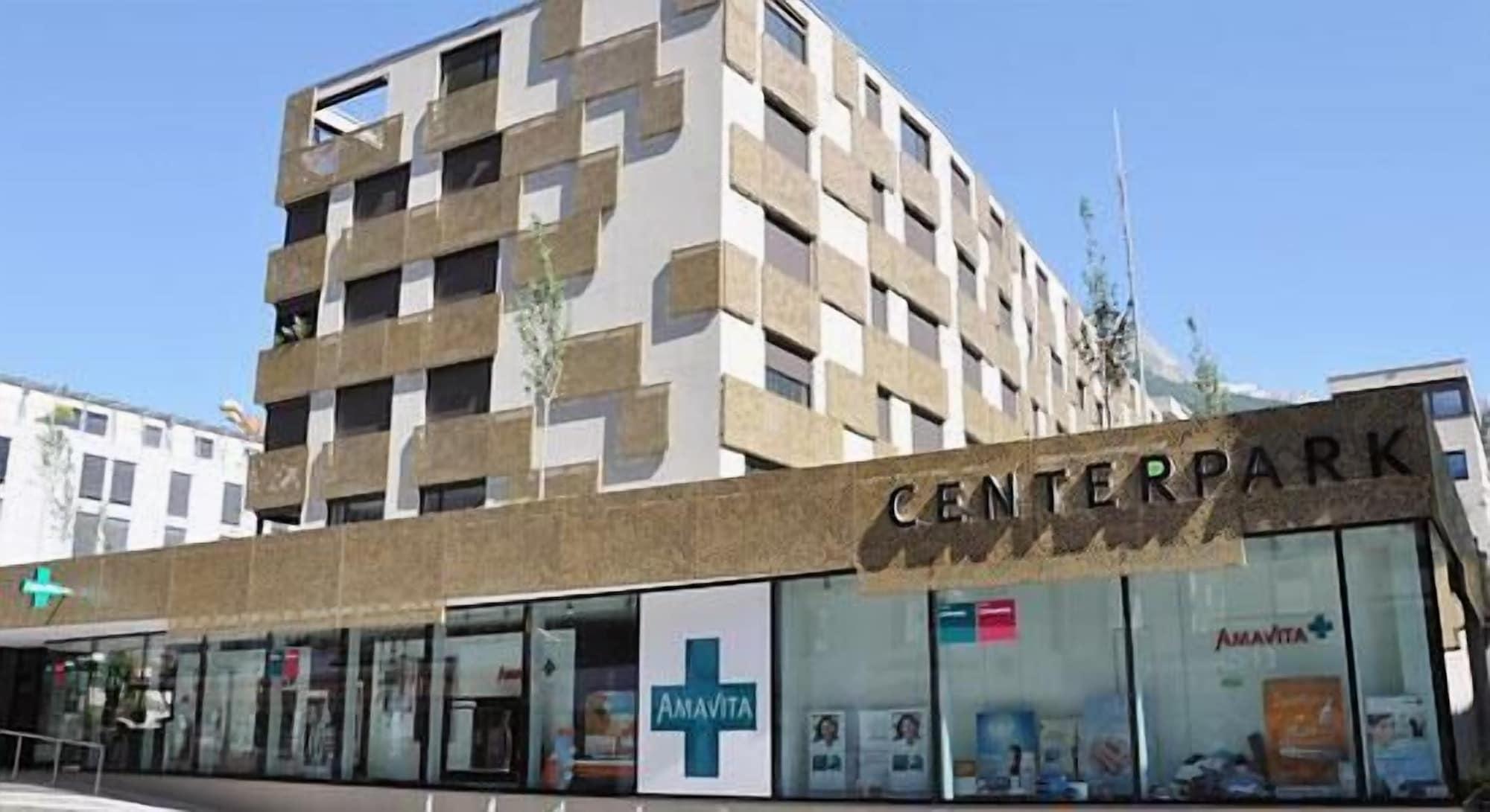 Varios Centerpark Apartments