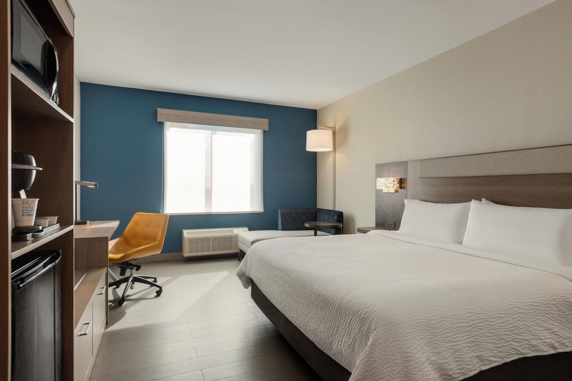 Habitación Holiday Inn Express & Suites Fort Lauderdale Airport South by IHG