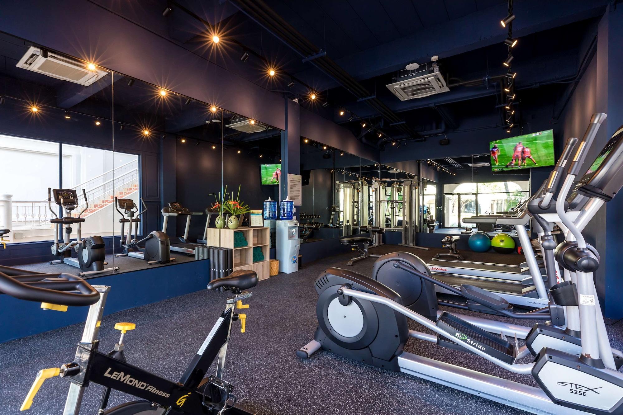 Gimnasio OUTRIGGER Koh Samui Beach Resort