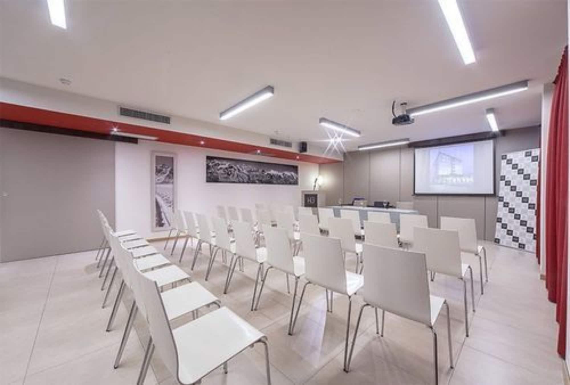 Sala de Reuniones HB Aosta Hotel & Balcony SPA