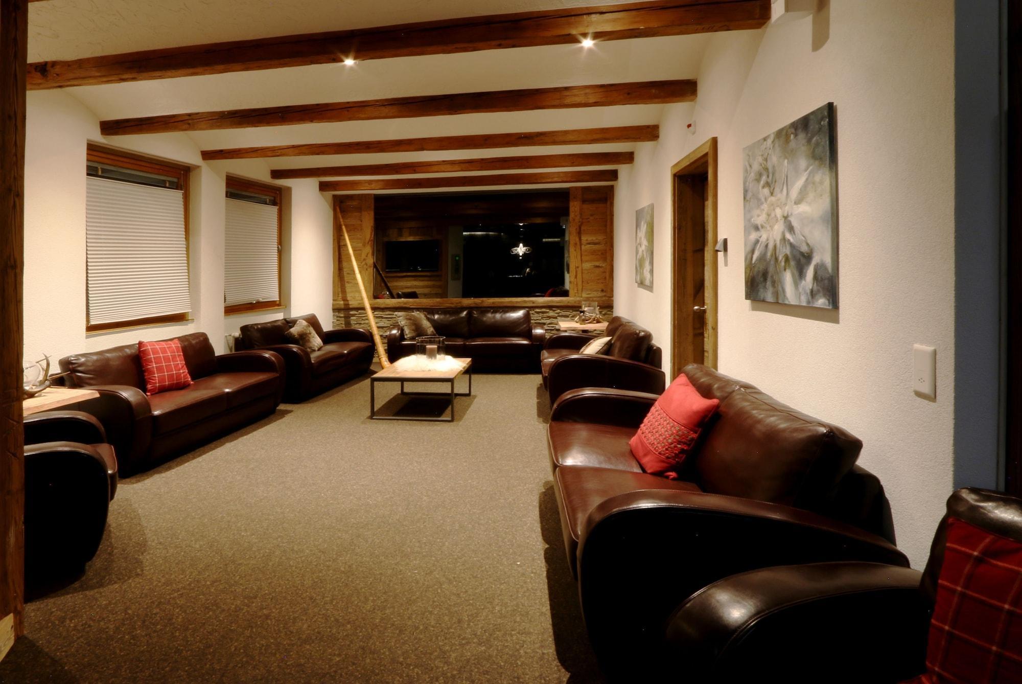 Vista Lobby Amber Ski In Out Hotel Spa