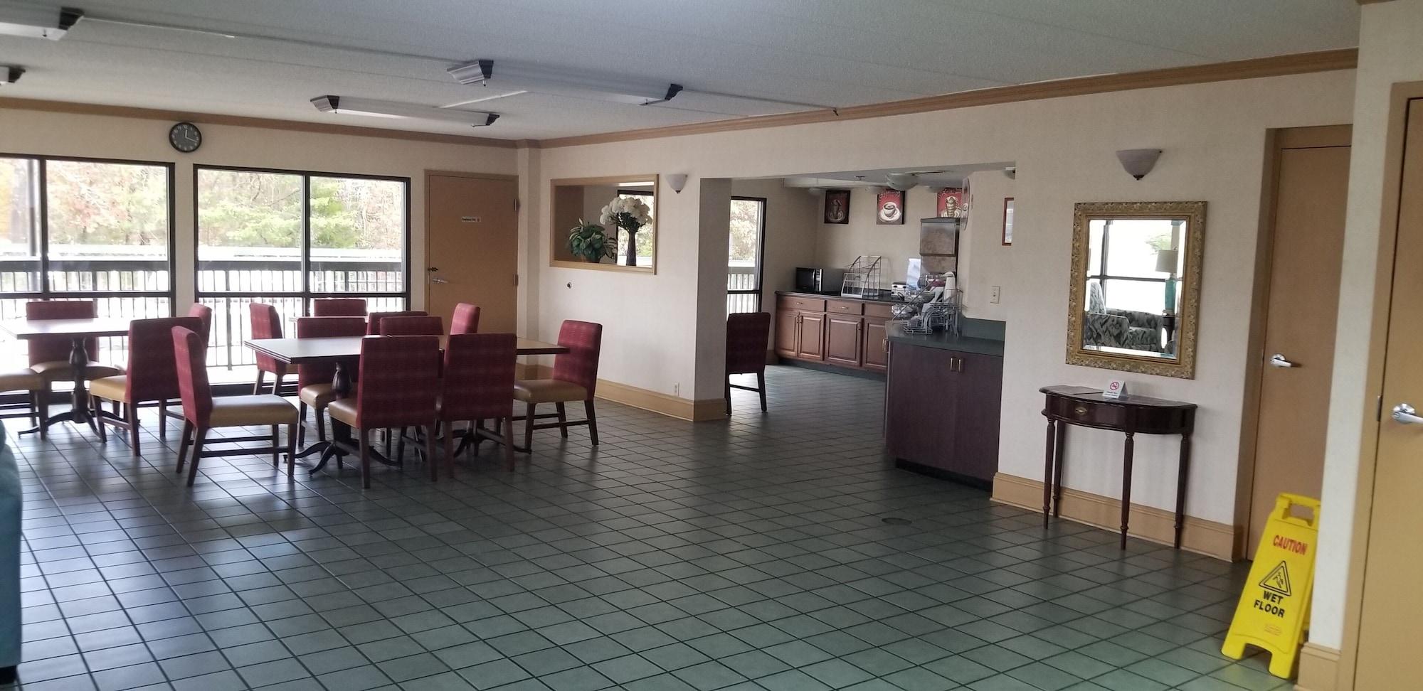 Bar/Salón Super 8 by Wyndham Ruther Glen Kings Dominion Area