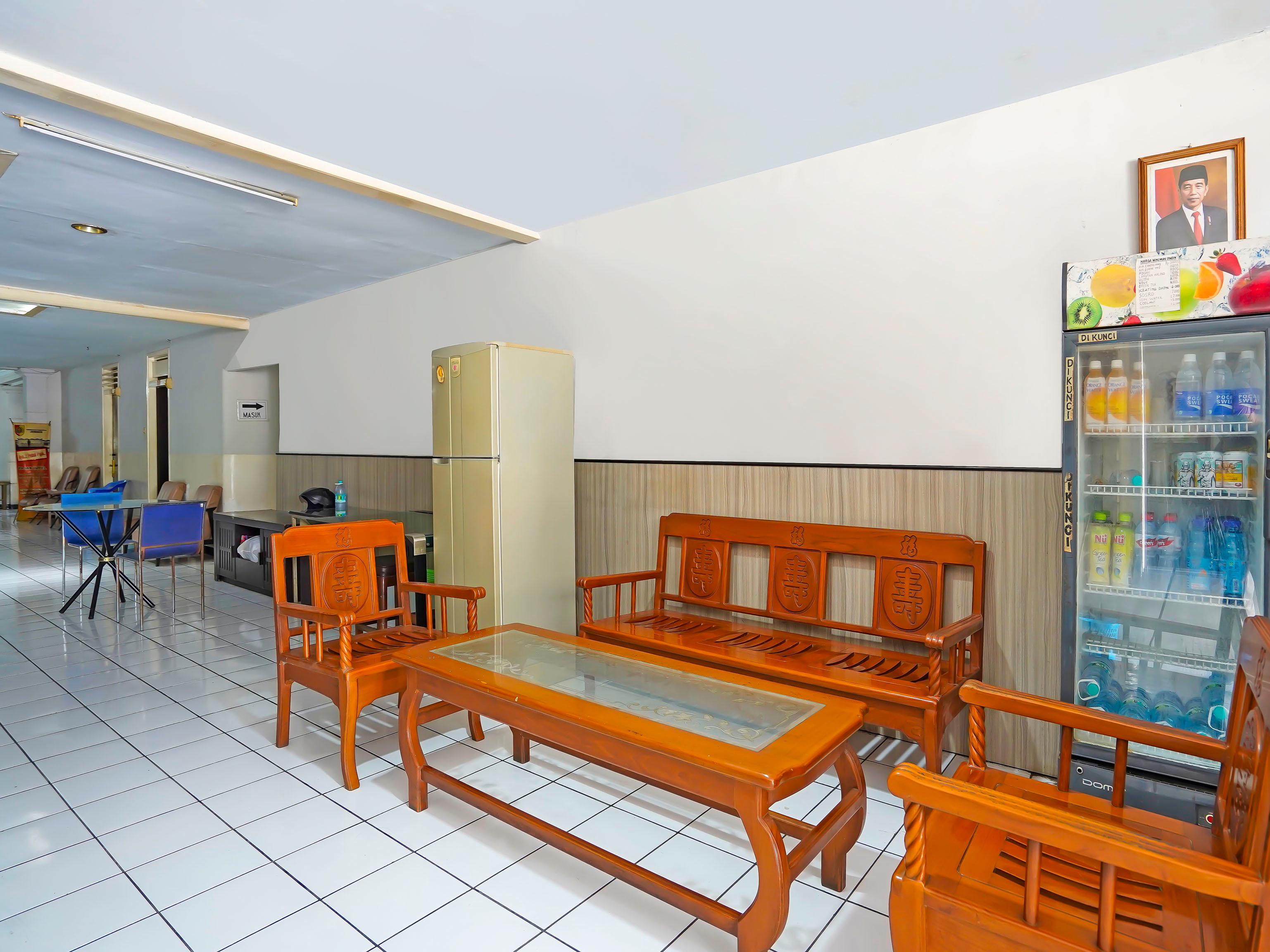 Vista Lobby Hotel O Anugerah