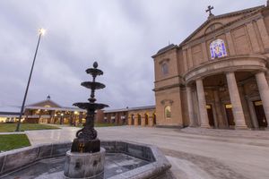 Alojamiento - Hillsdale College Dow Hotel and Conference Center