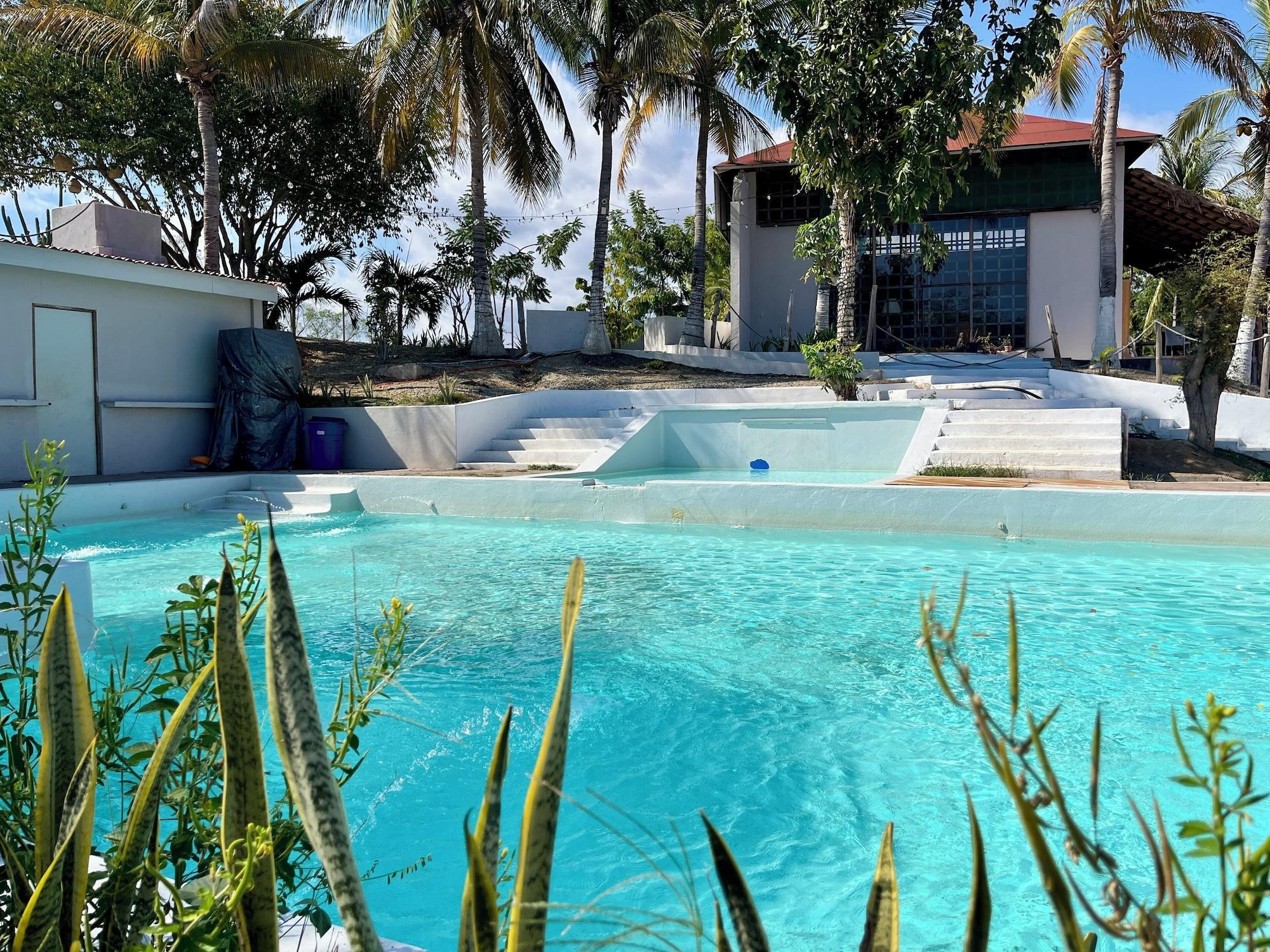 Vista Piscina Hotel Mare