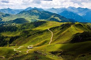 Actividad - Descubre Zlatibor, Sirogojno y la Cueva de Stopića – Excursión privada de día completo