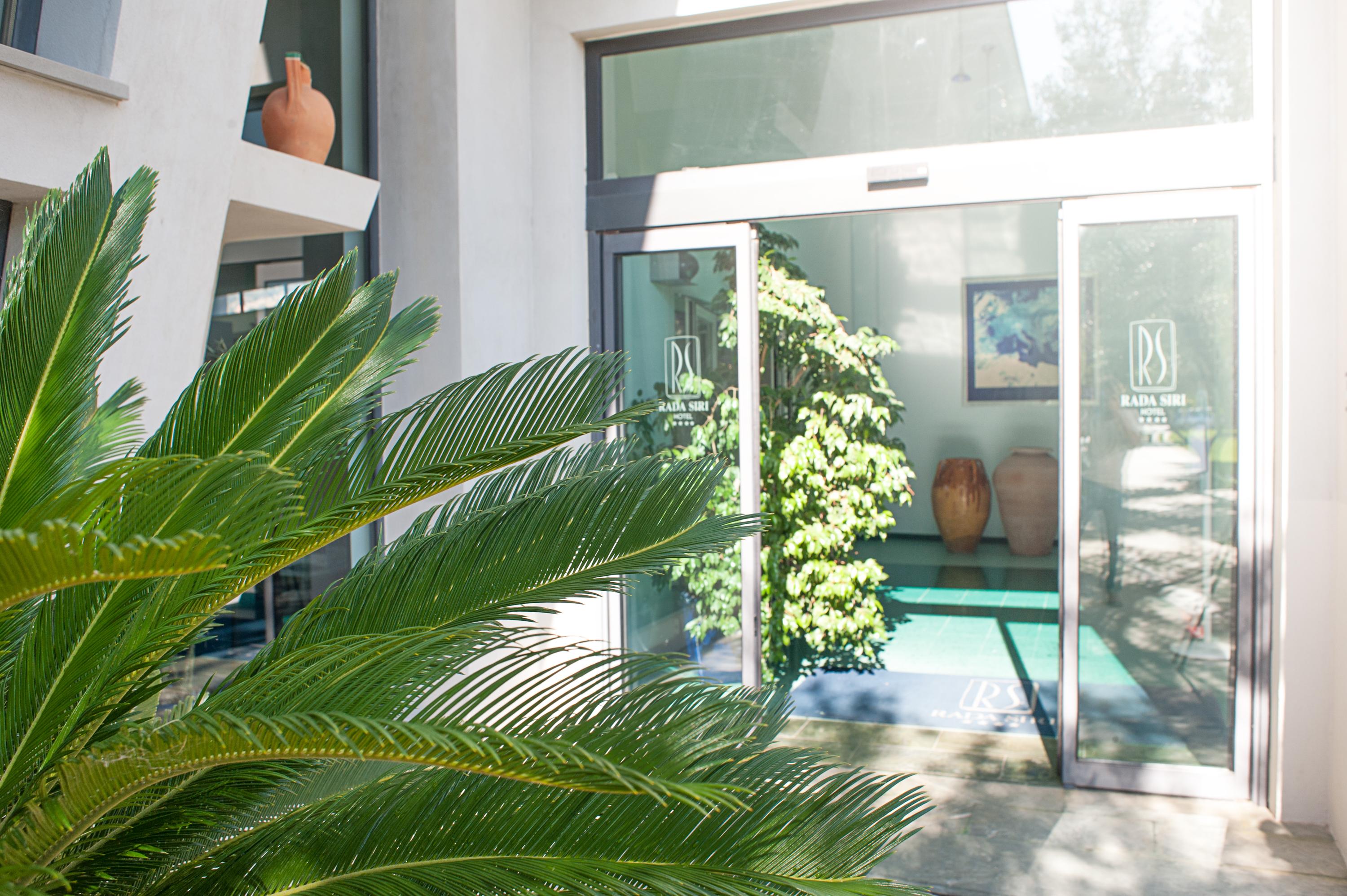 Vista Exterior Hotel Rada Siri