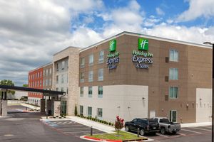 Alojamiento - Holiday Inn Express & Suites Tulsa South - Woodland Hills by IHG