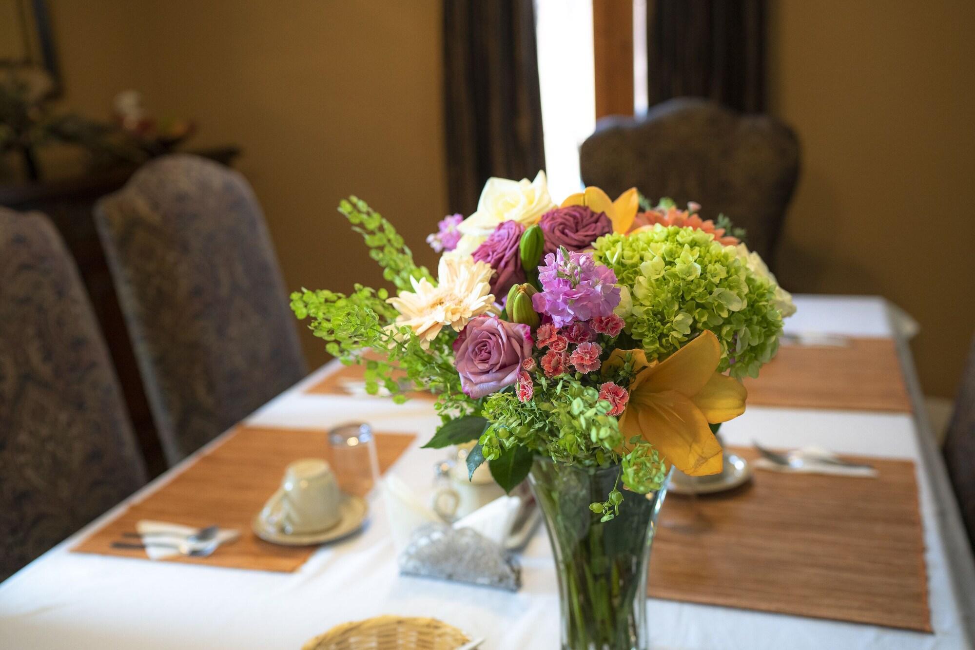 Centro de Negocios Tadeo Inn Bed & Breakfast