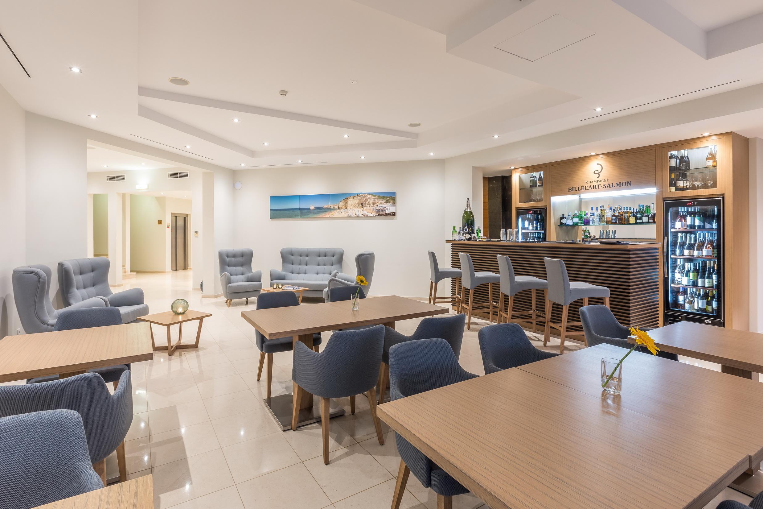 Bar/Salón Caneiros Luxury House & Suites