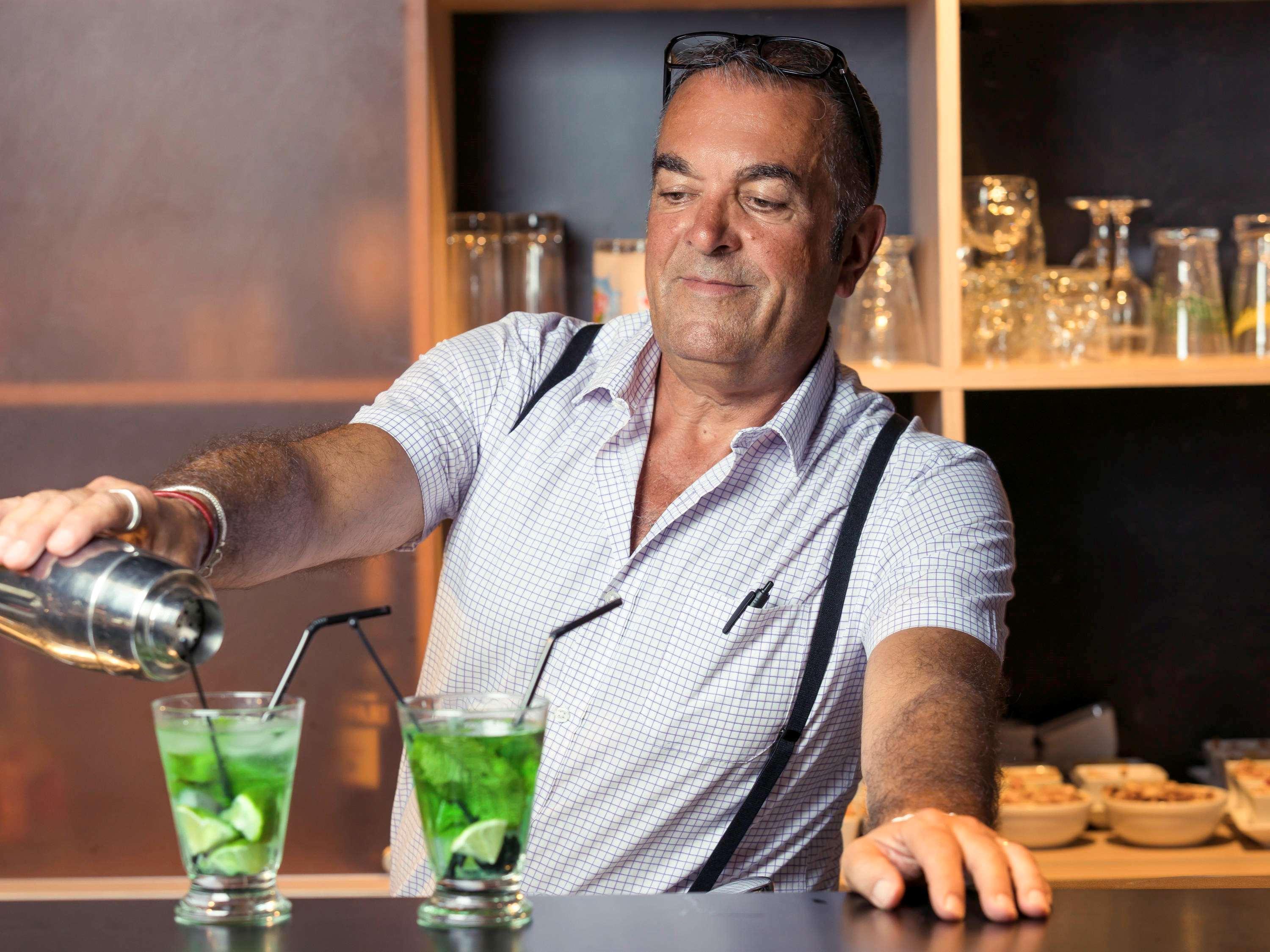 Bar/Salón Mercure Paris Sud Les Ulis