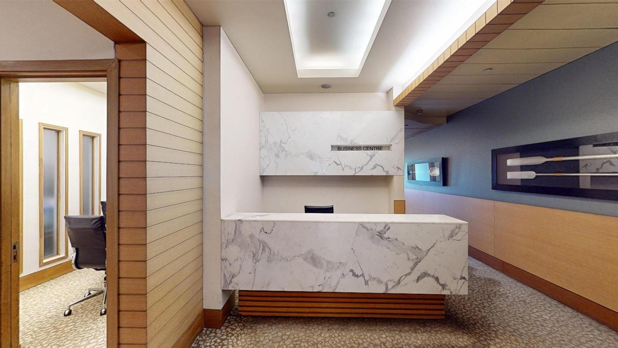 Vista Lobby Radisson Blu Hotel Nagpur