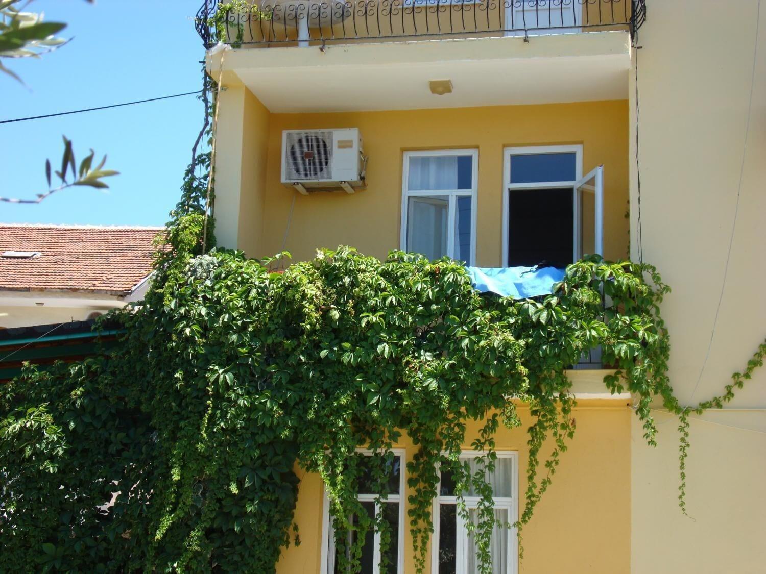 Vista Exterior Hotel Uygar