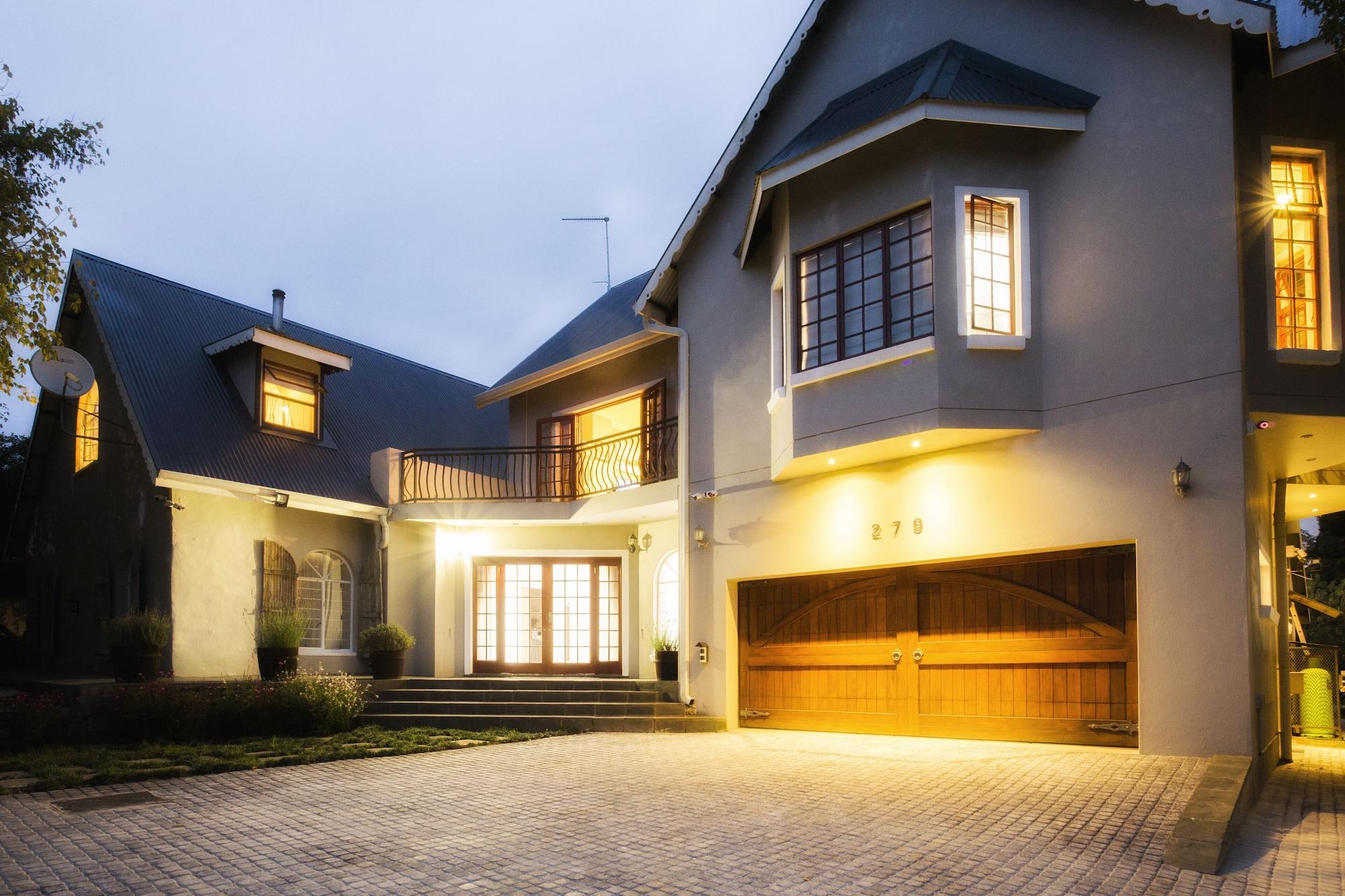 Varios The Browns' Luxury Guest Suites