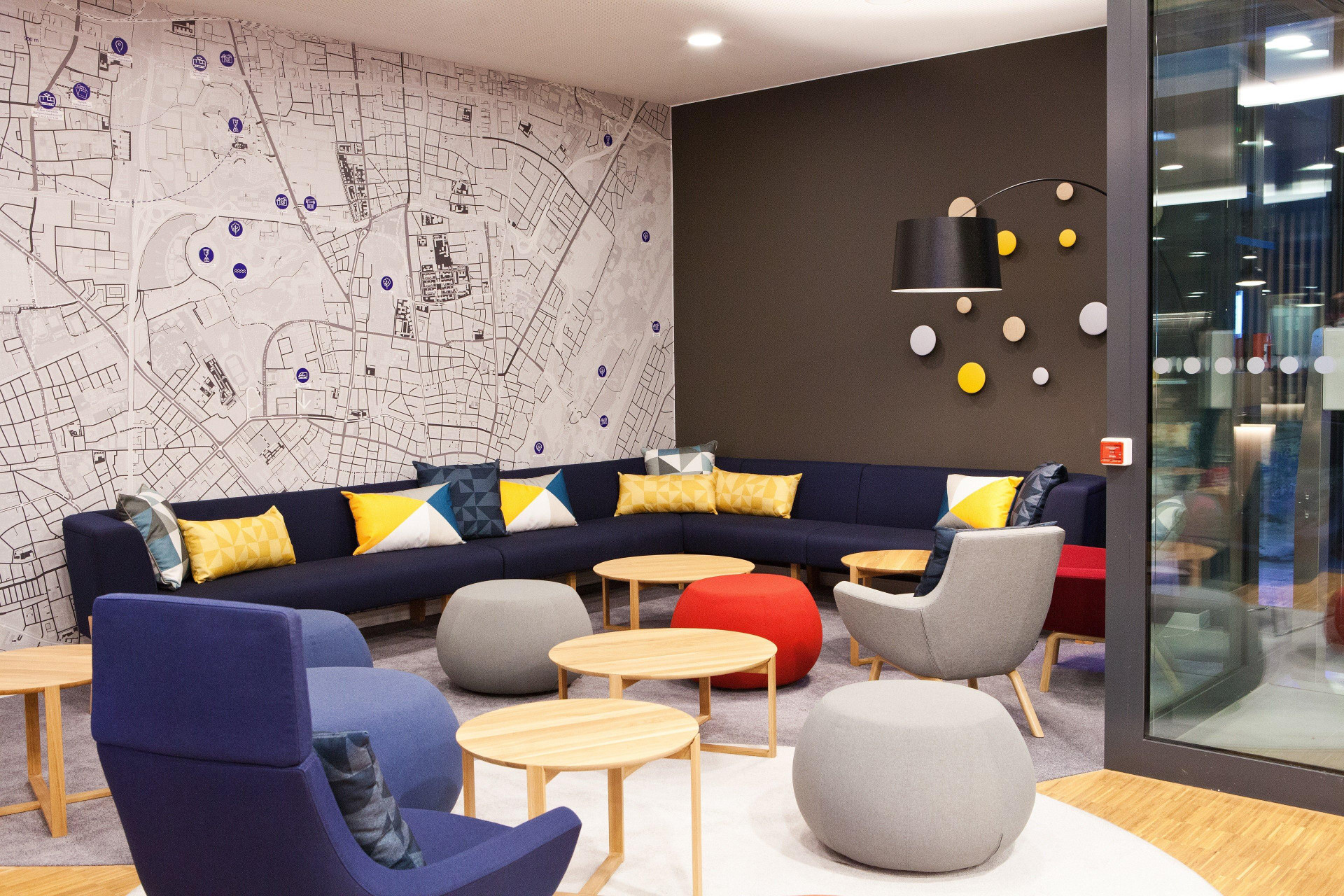 Vista Lobby Holiday Inn Express Munich - Olympiapark by IHG