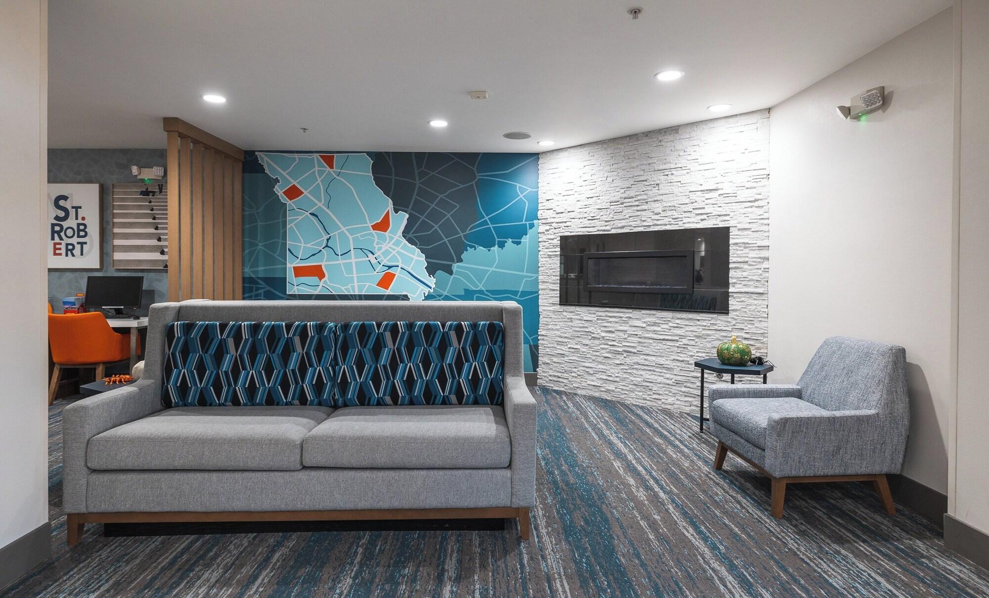 Vista Exterior Holiday Inn Express Hotel & Suites St. Robert by IHG