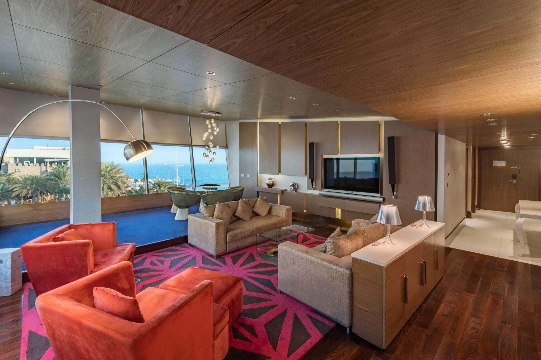 Playa Radisson Blu Hotel, Kuwait