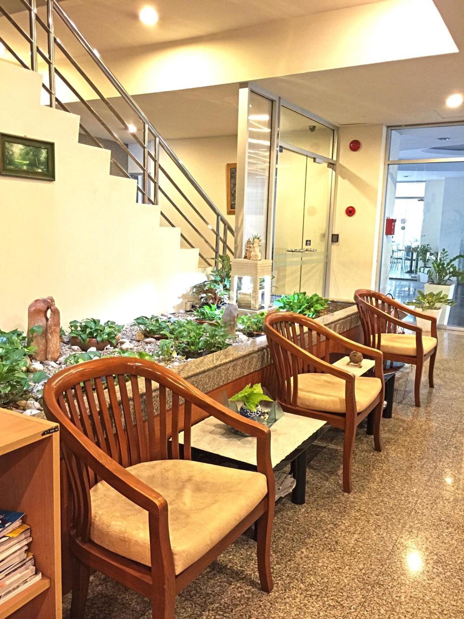 Vista Lobby Rio Monte Residence