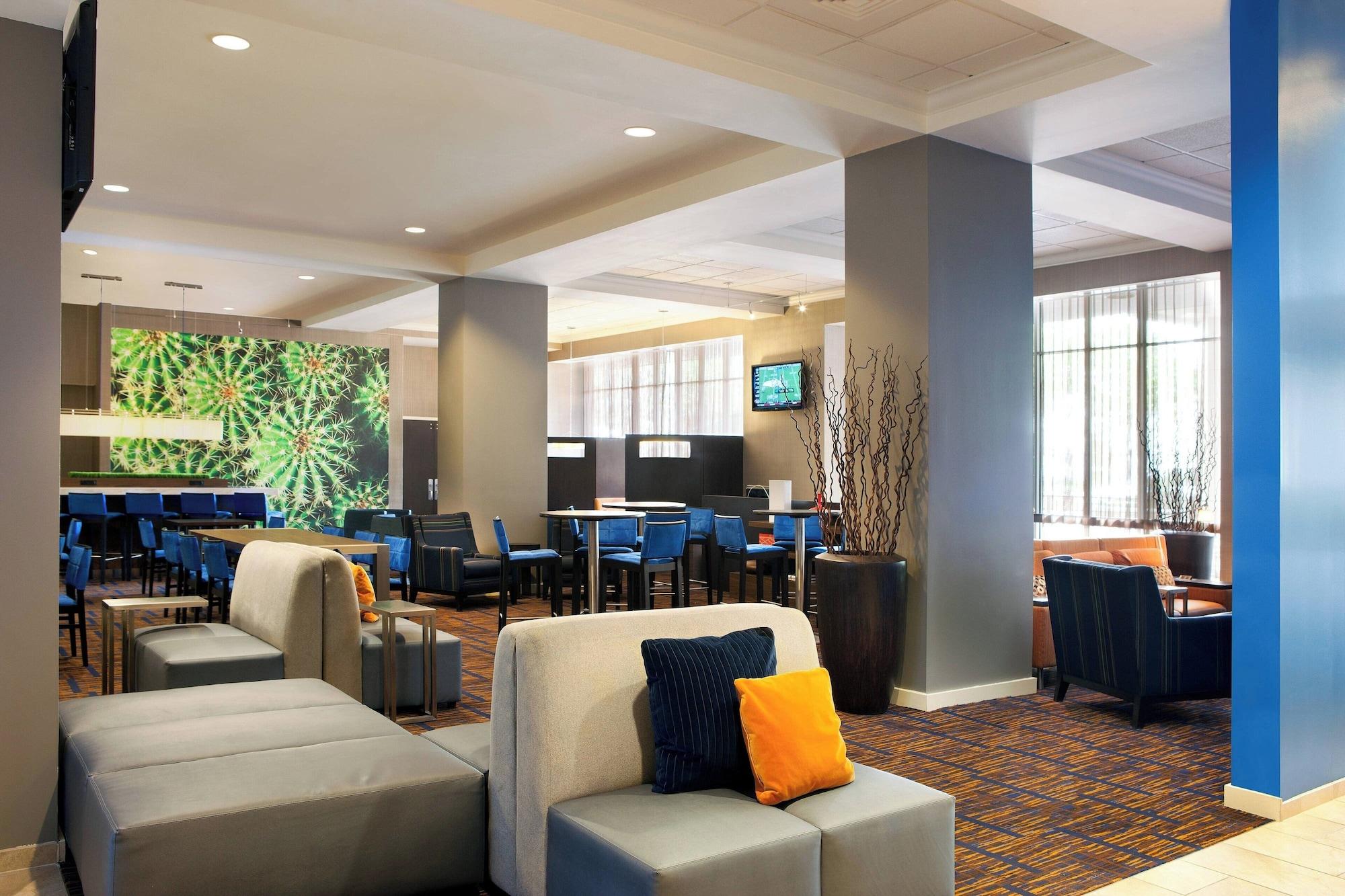 Vista Lobby Courtyard by Marriott Houston Downtown/Convention Center